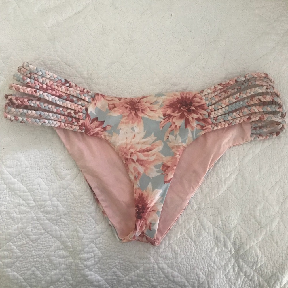 frankie’s bikini bottoms